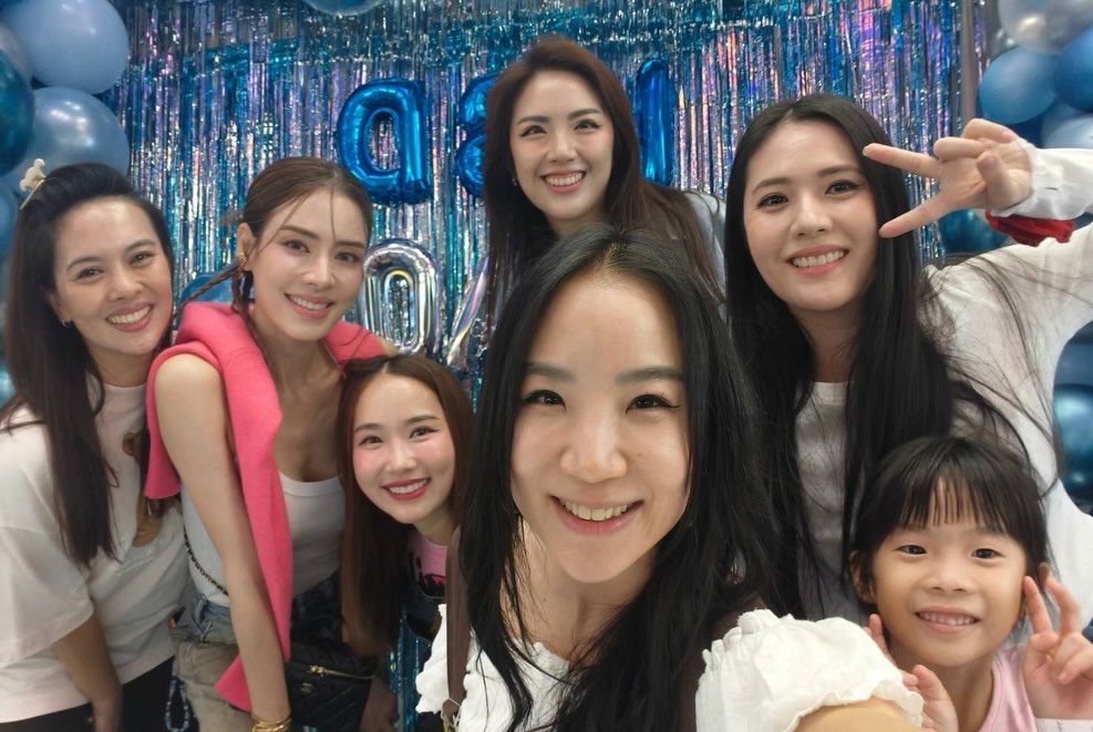เอ๋ - พรทิพย์ สกิดใจ