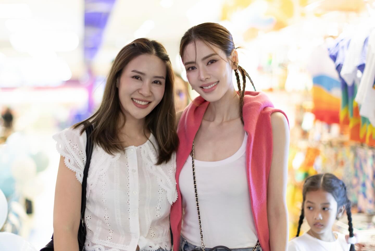 เอ๋ - พรทิพย์ สกิดใจ