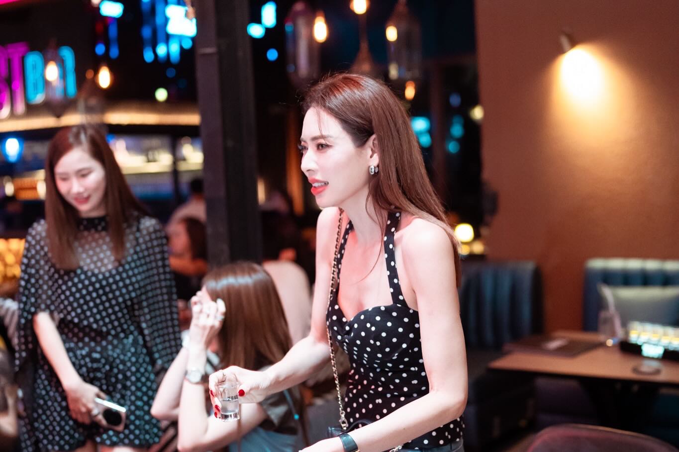 เอ๋ - พรทิพย์ สกิดใจ