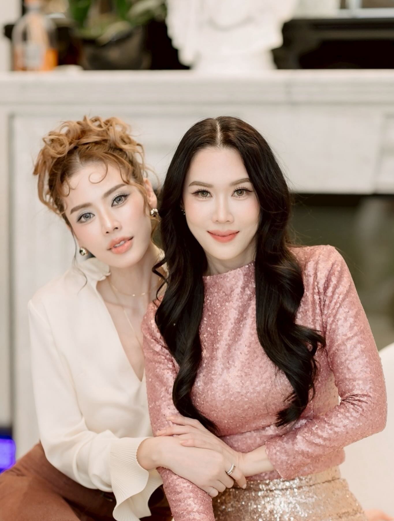 เอ๋ - พรทิพย์ สกิดใจ