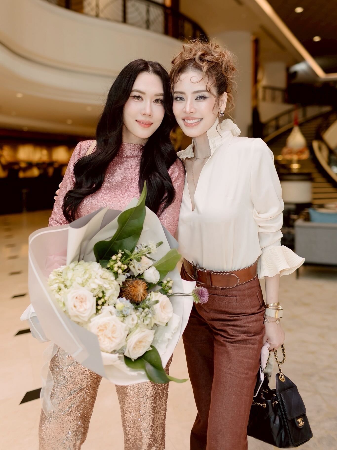 เอ๋ - พรทิพย์ สกิดใจ