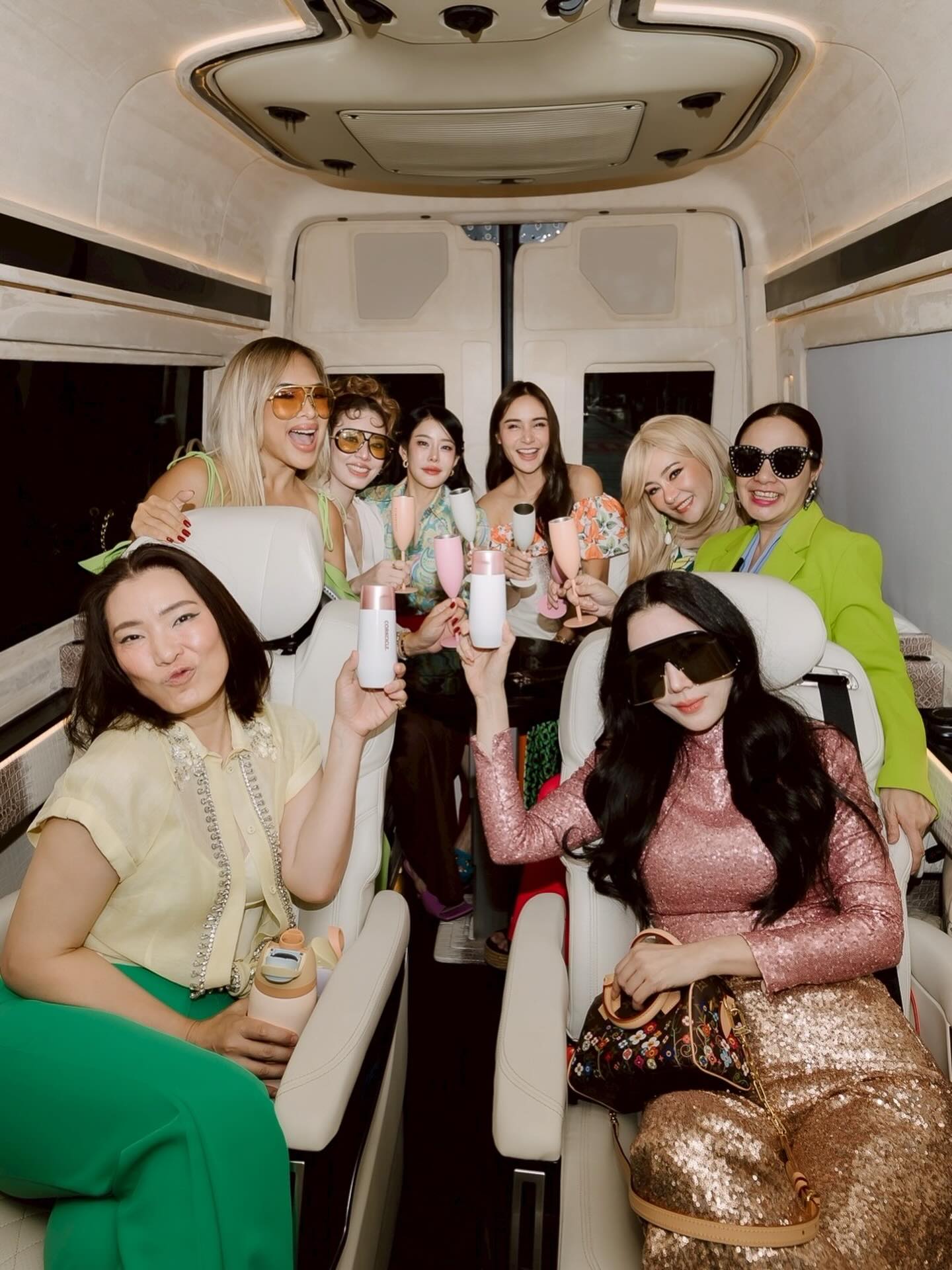 เอ๋ - พรทิพย์ สกิดใจ