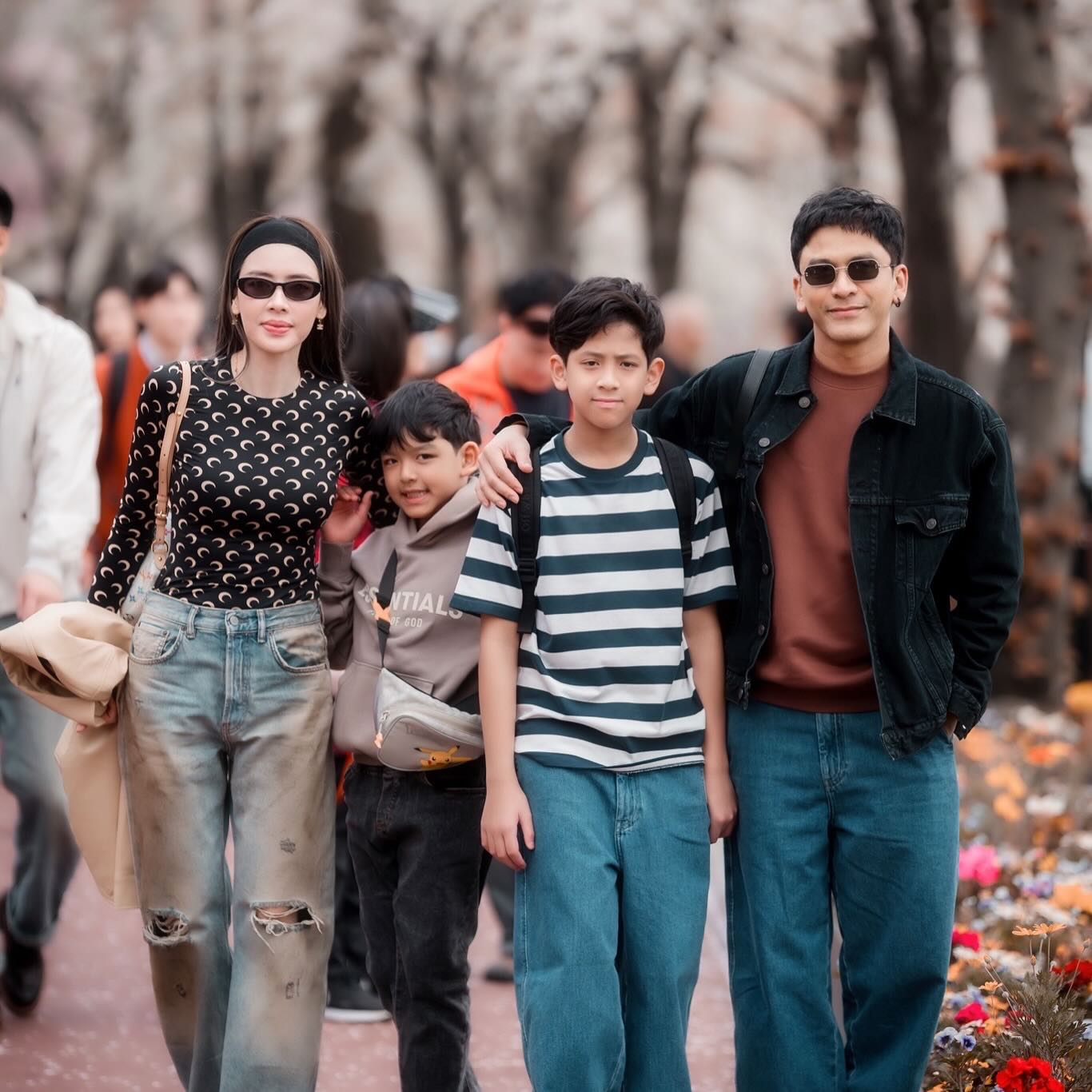 เอ๋ - พรทิพย์ สกิดใจ