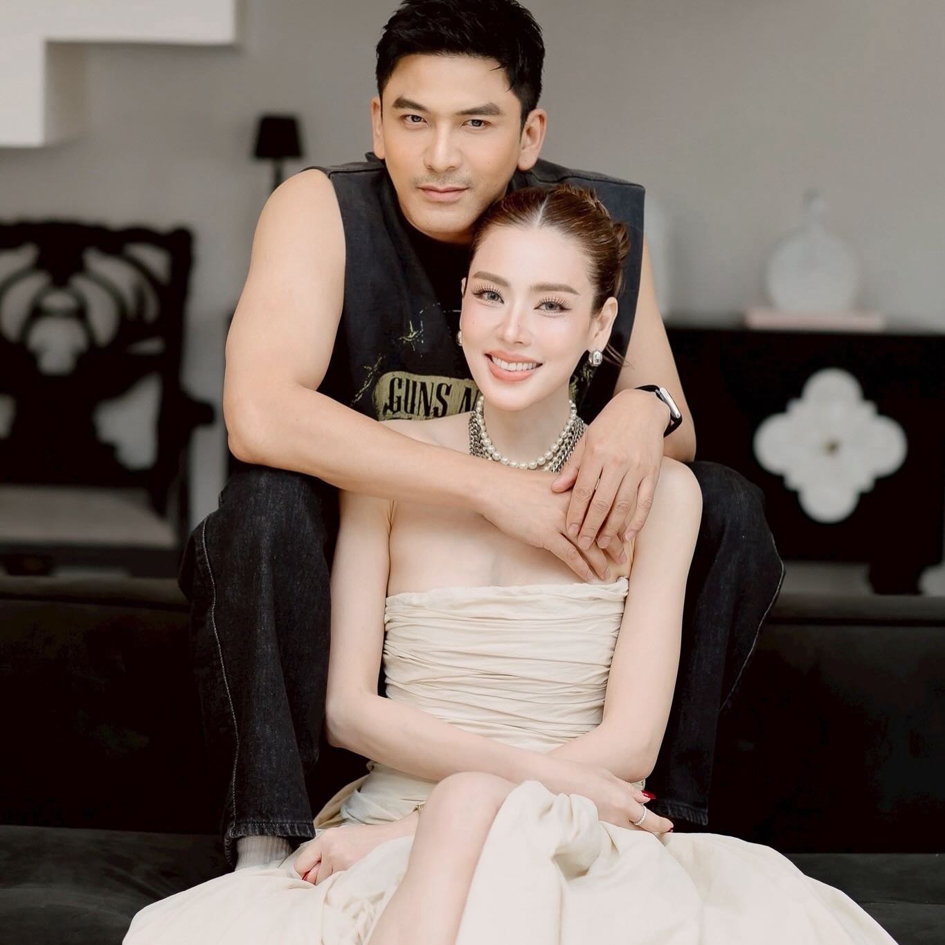 เอ๋ - พรทิพย์ สกิดใจ