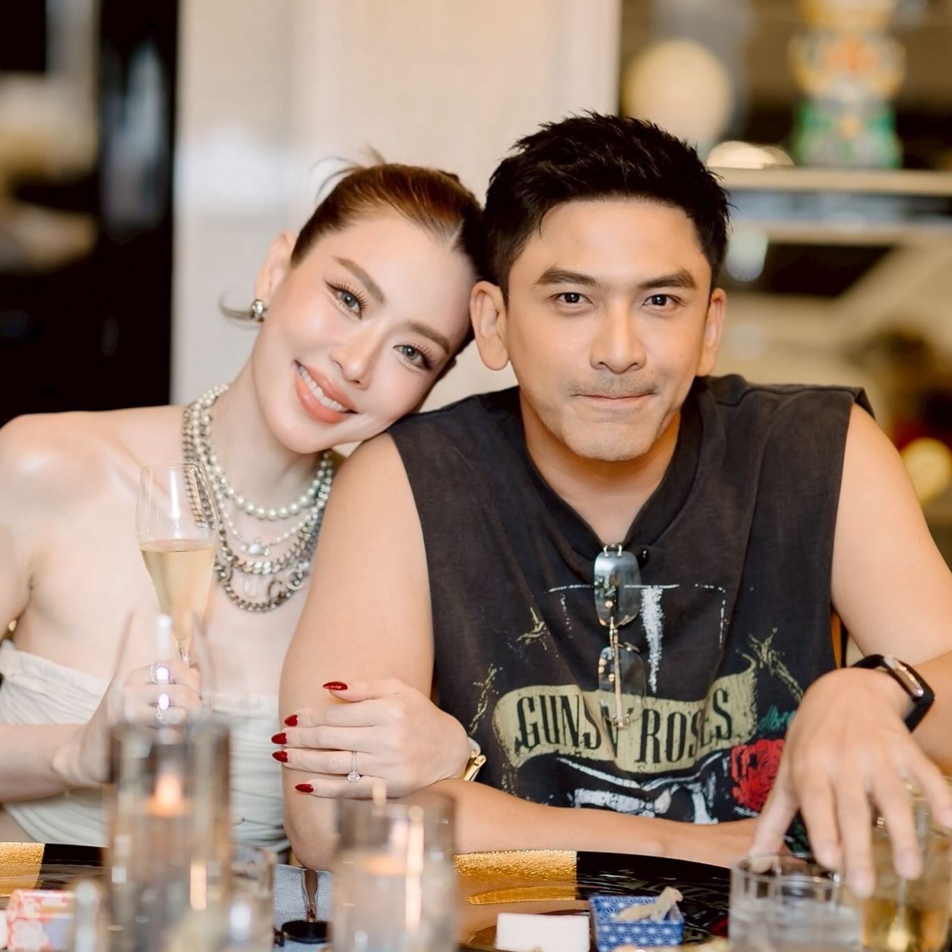 เอ๋ - พรทิพย์ สกิดใจ