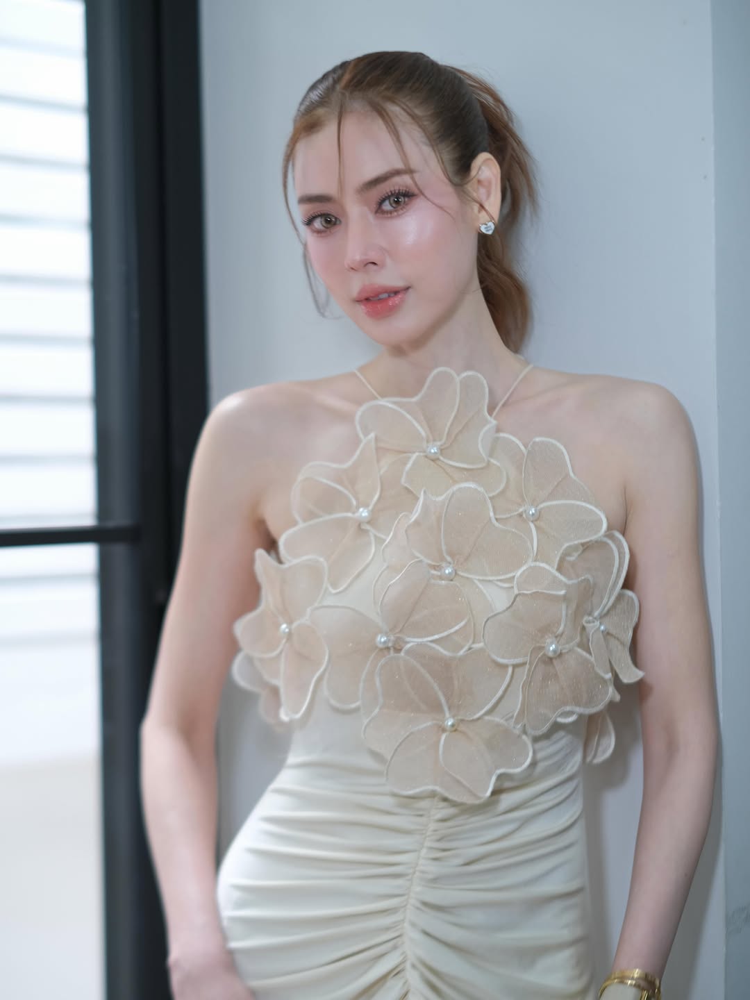 เอ๋ - พรทิพย์ สกิดใจ
