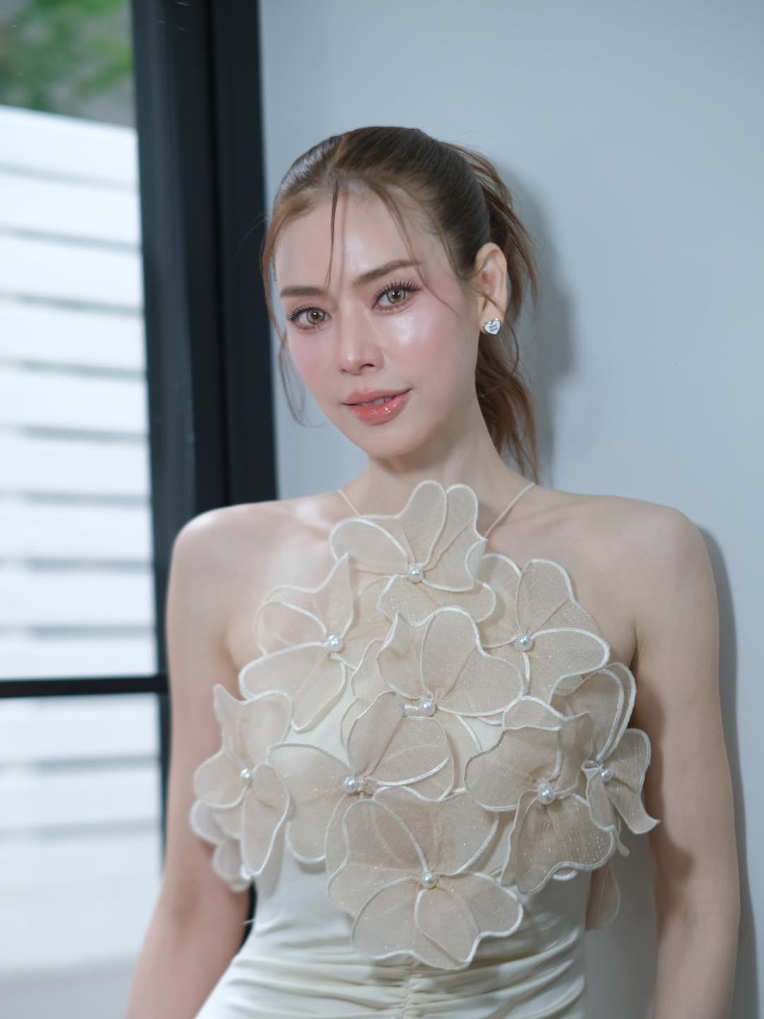 เอ๋ - พรทิพย์ สกิดใจ