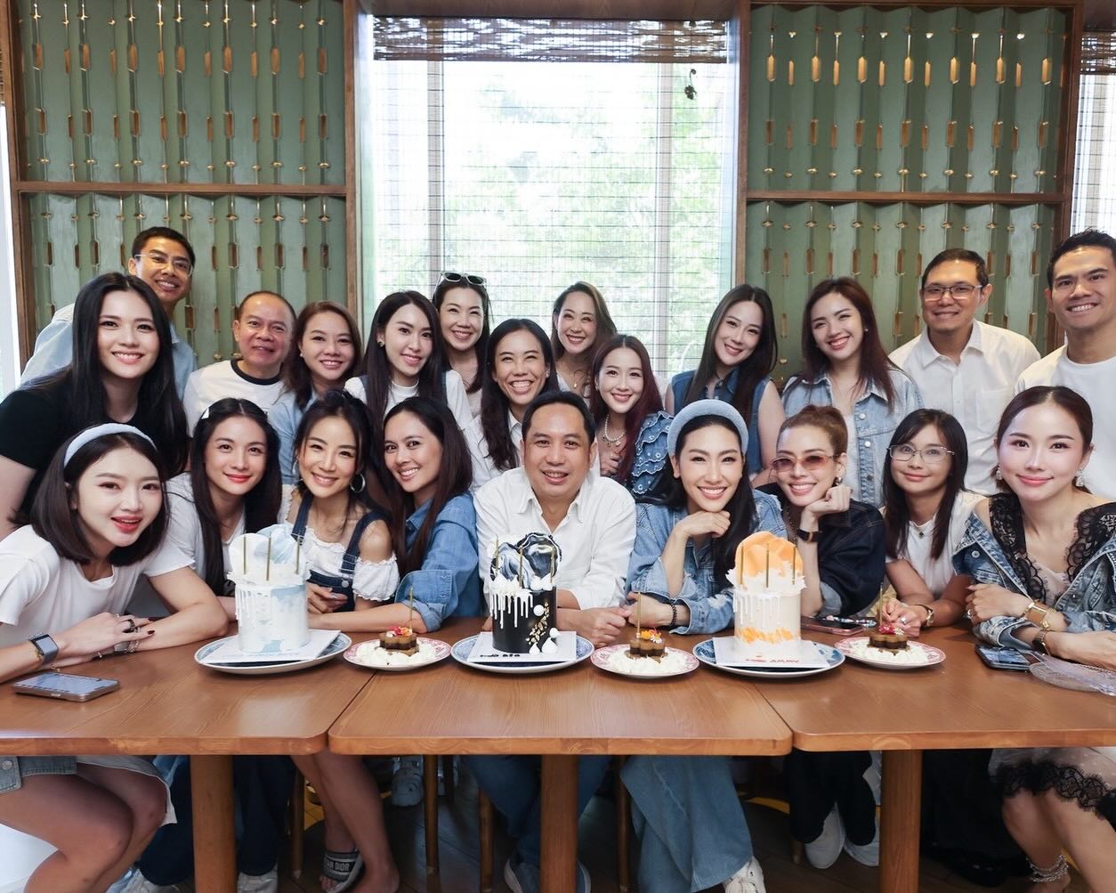 เอ๋ - พรทิพย์ สกิดใจ