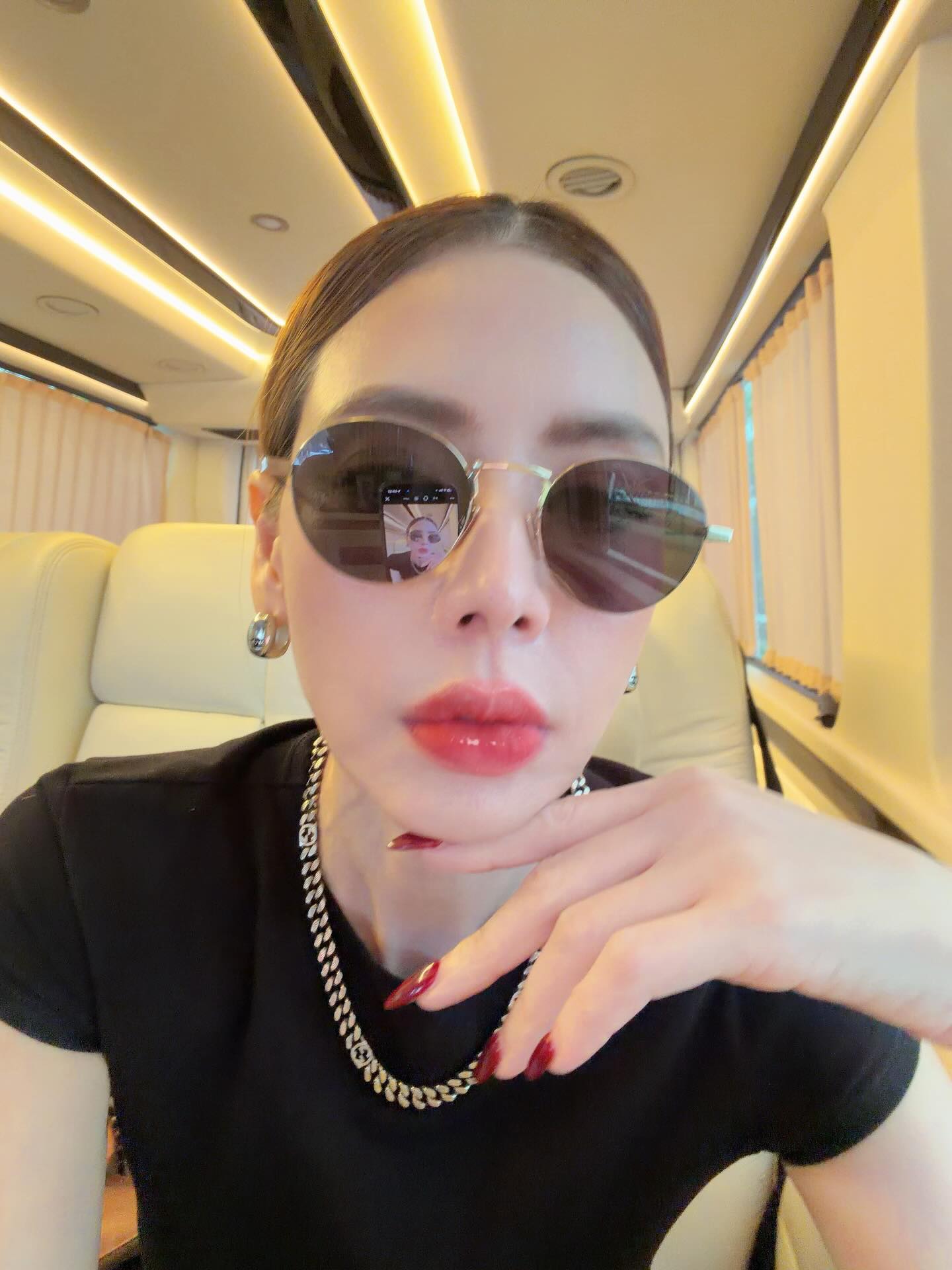 เอ๋ - พรทิพย์ สกิดใจ