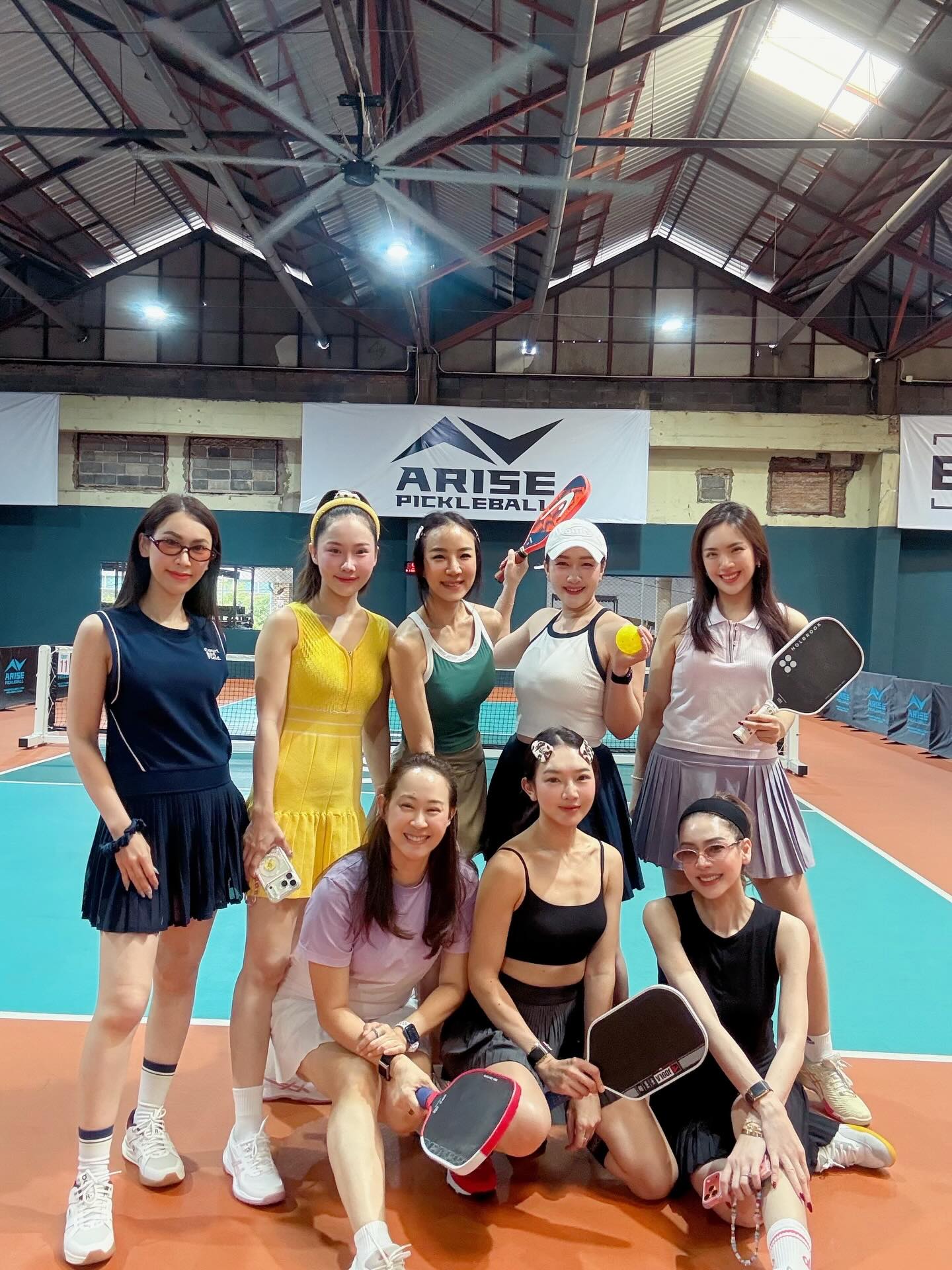 เอ๋ - พรทิพย์ สกิดใจ