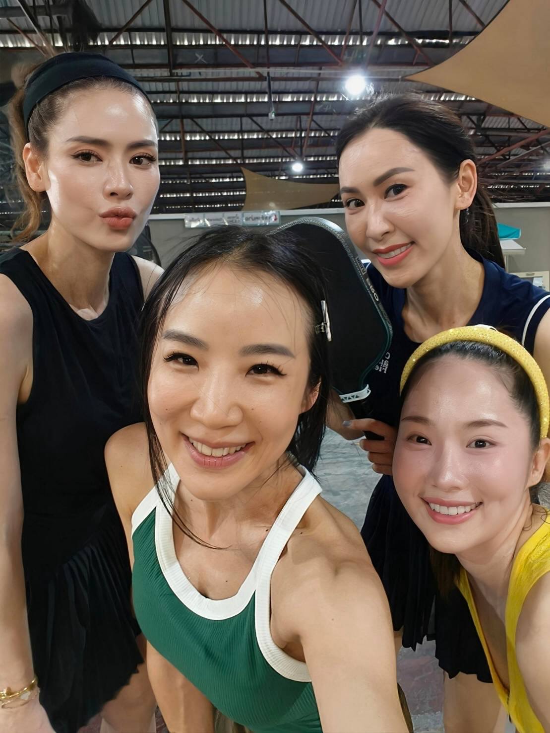 เอ๋ - พรทิพย์ สกิดใจ