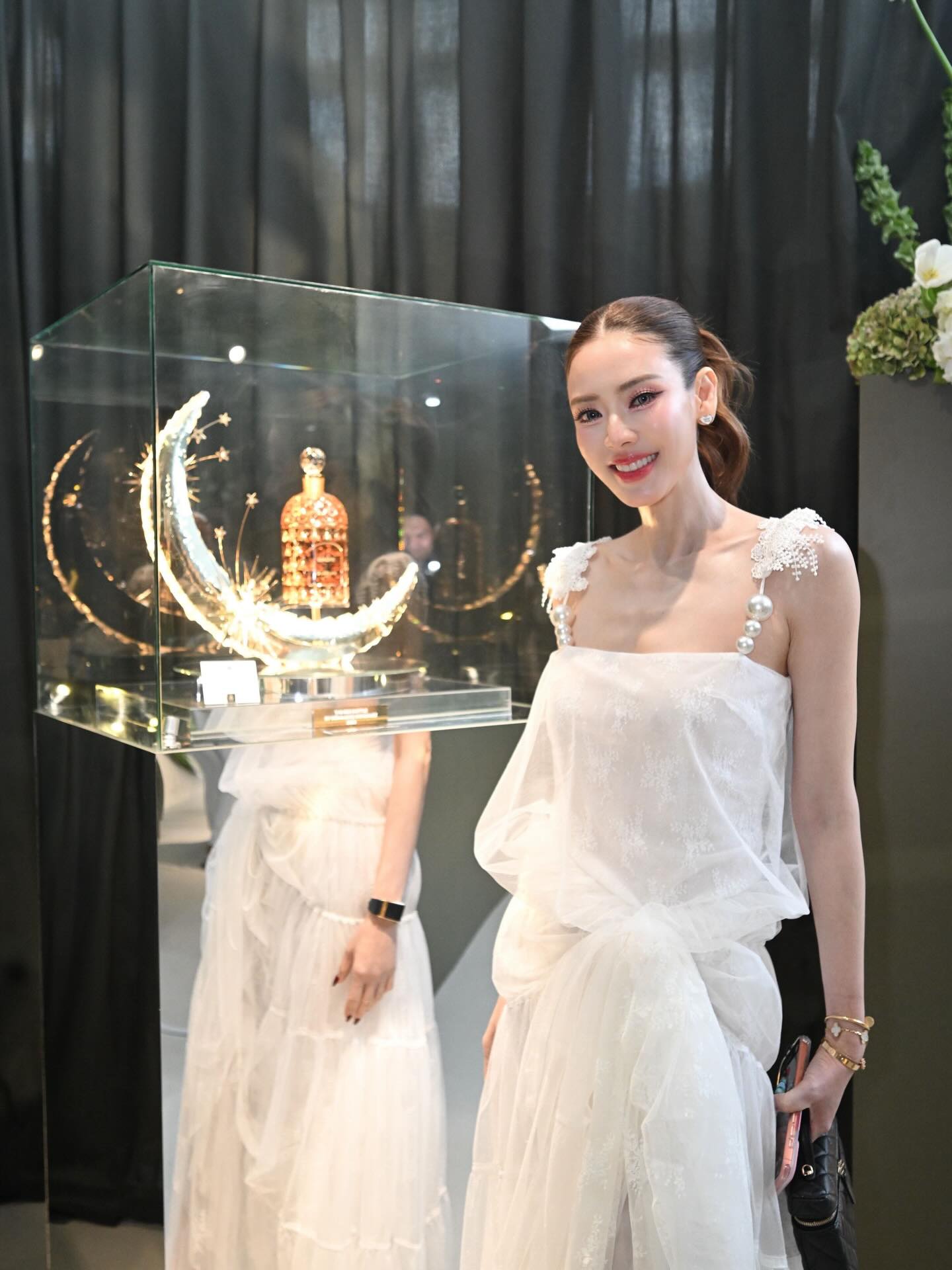 เอ๋ - พรทิพย์ สกิดใจ