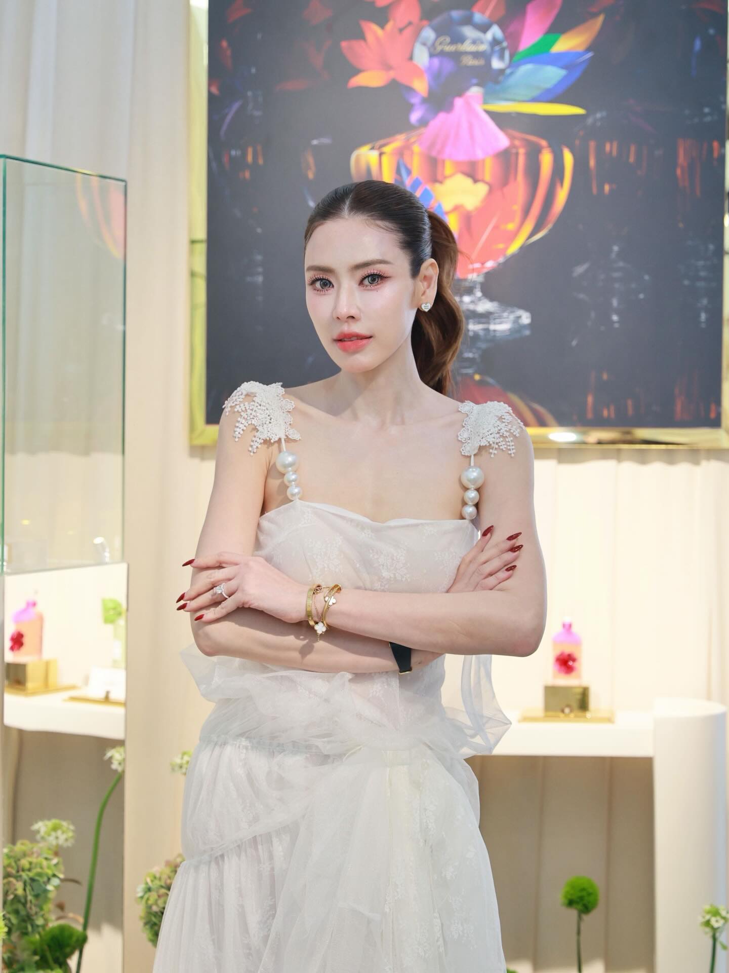 เอ๋ - พรทิพย์ สกิดใจ