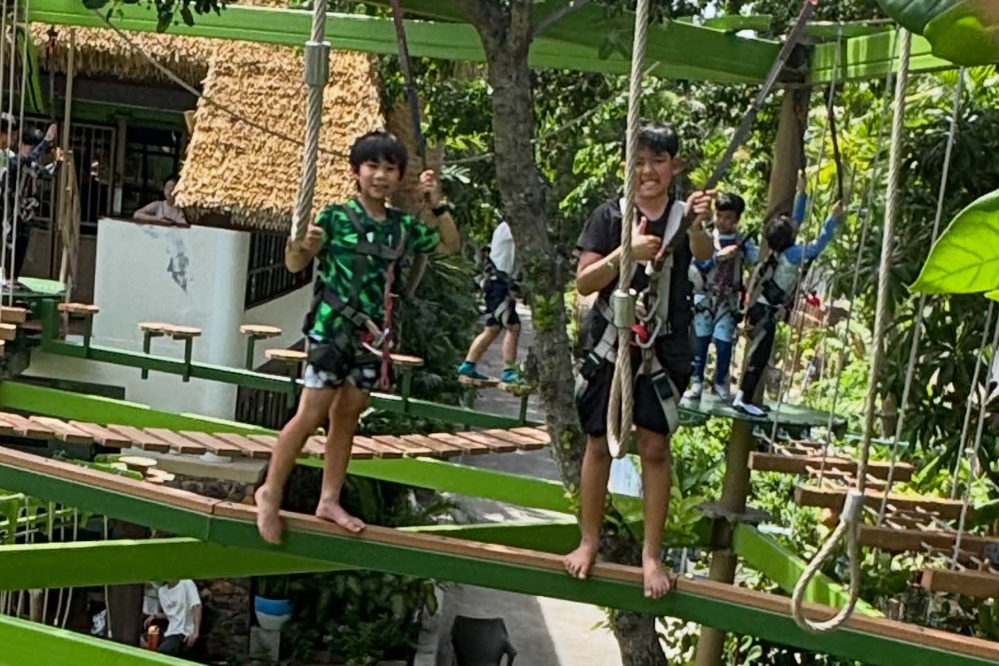 เอ๋ - พรทิพย์ สกิดใจ