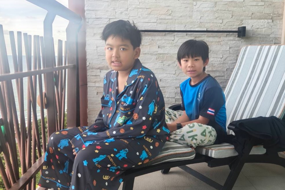 เอ๋ - พรทิพย์ สกิดใจ