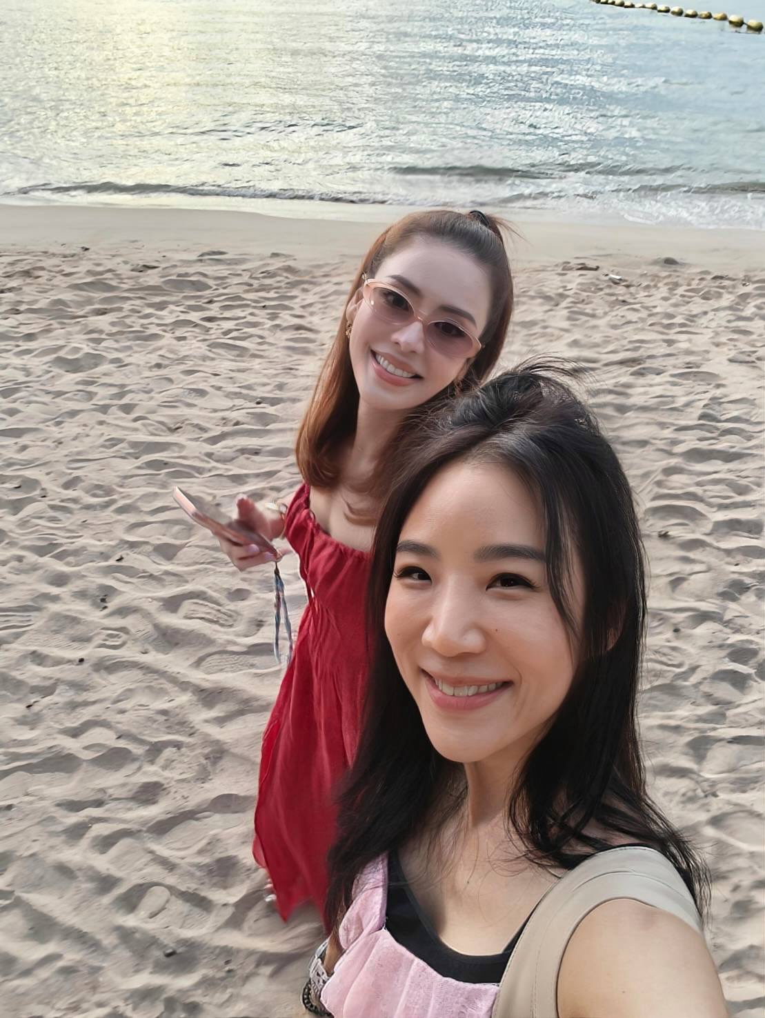 เอ๋ - พรทิพย์ สกิดใจ
