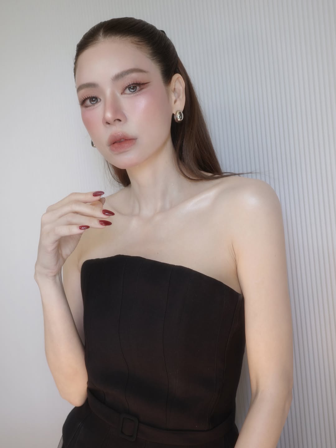เอ๋ - พรทิพย์ สกิดใจ
