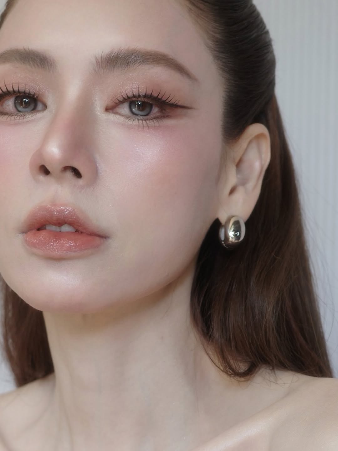 เอ๋ - พรทิพย์ สกิดใจ