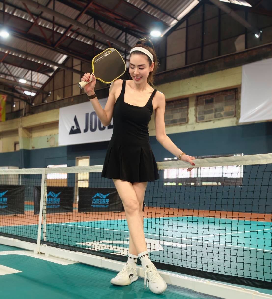 เอ๋ - พรทิพย์ สกิดใจ