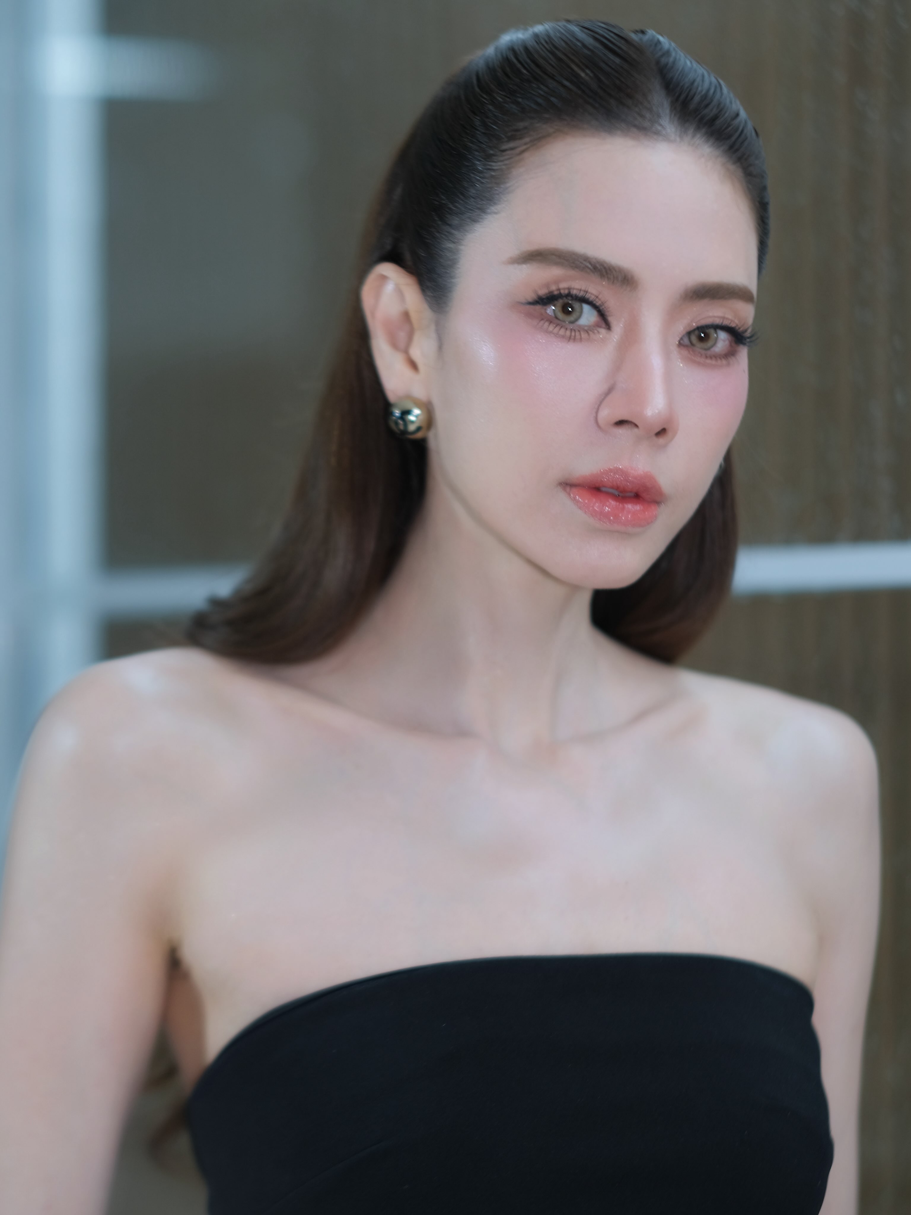 เอ๋ - พรทิพย์ สกิดใจ
