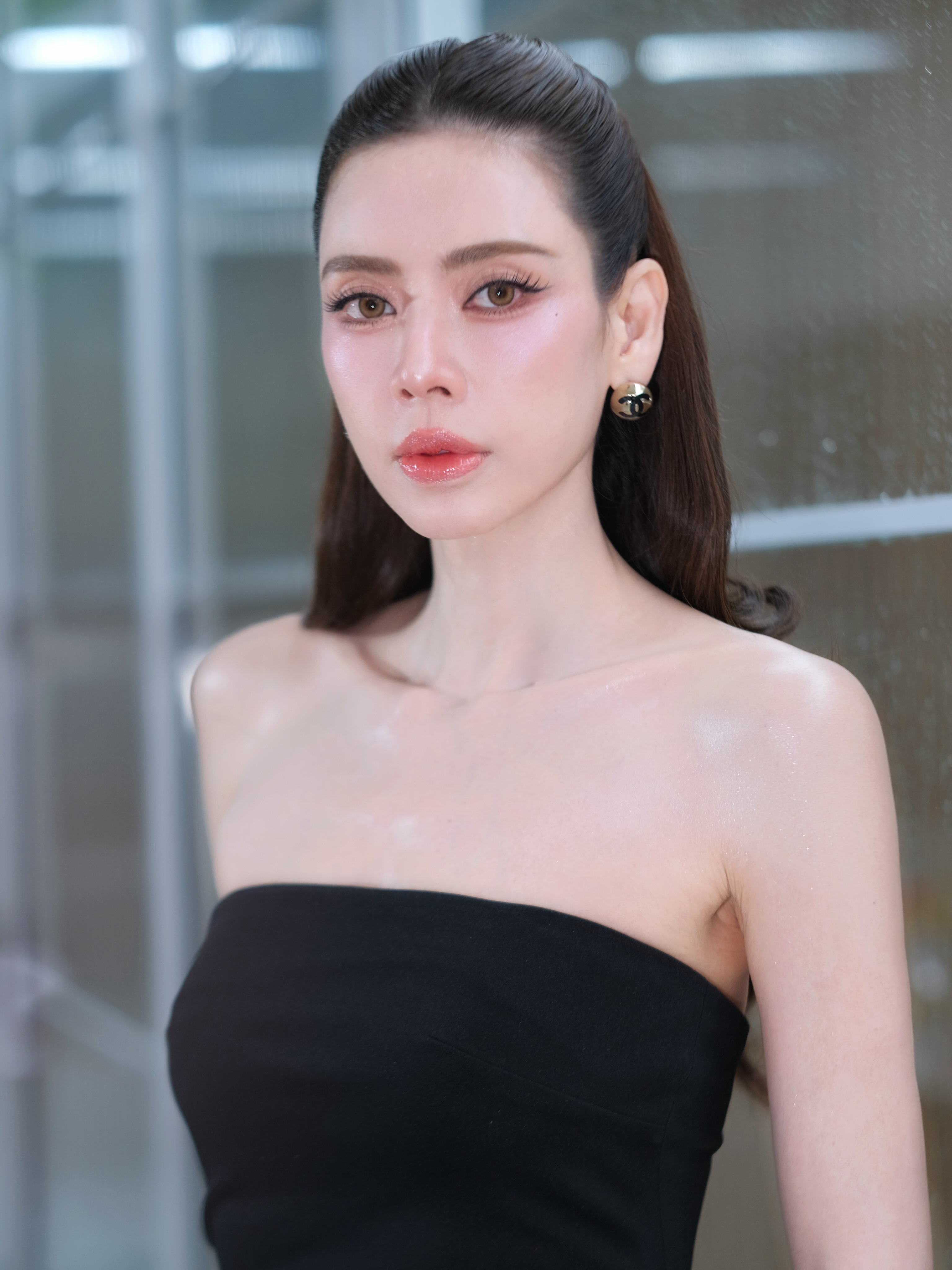 เอ๋ - พรทิพย์ สกิดใจ
