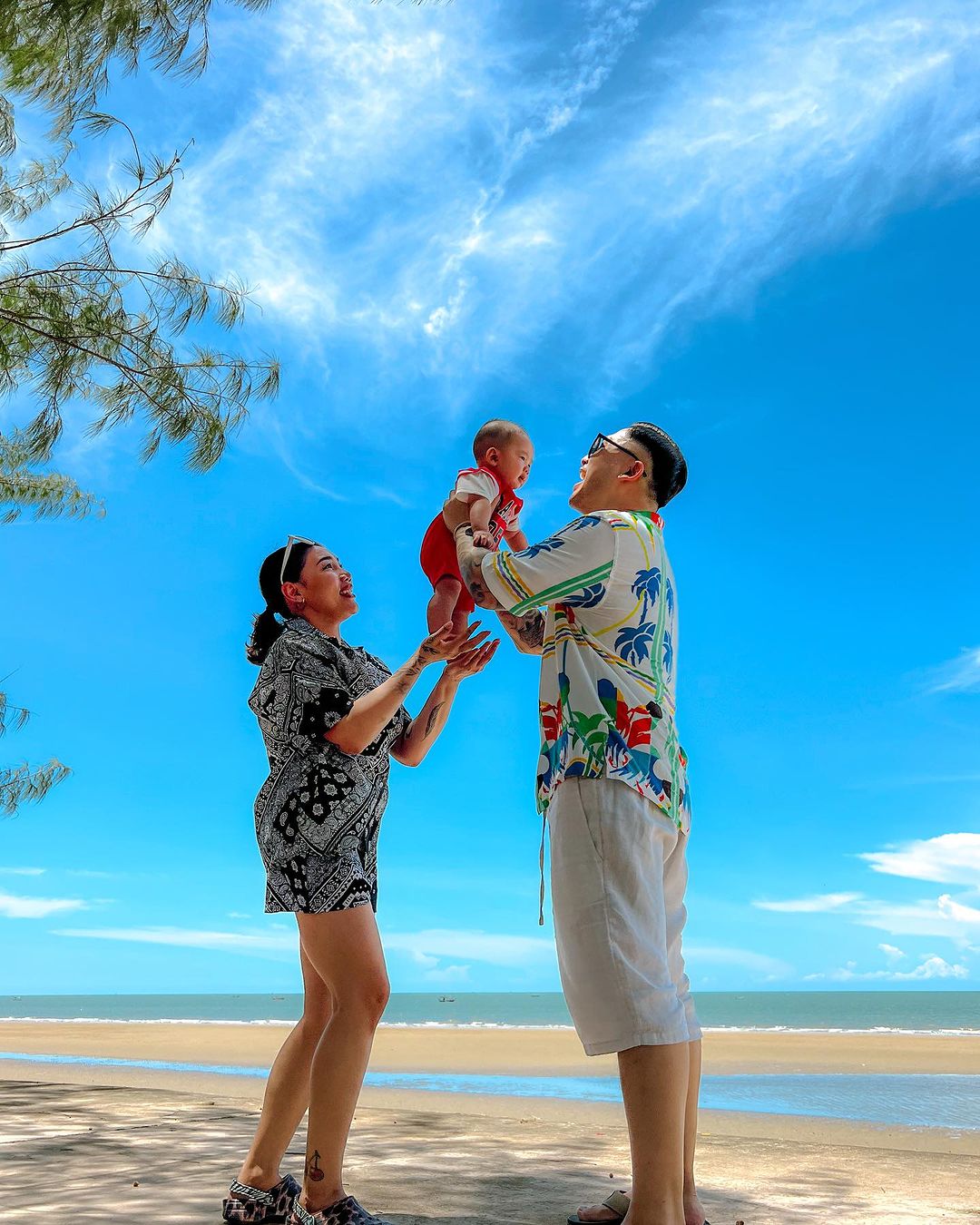 ดา - ธนิดา ธรรมวิมล