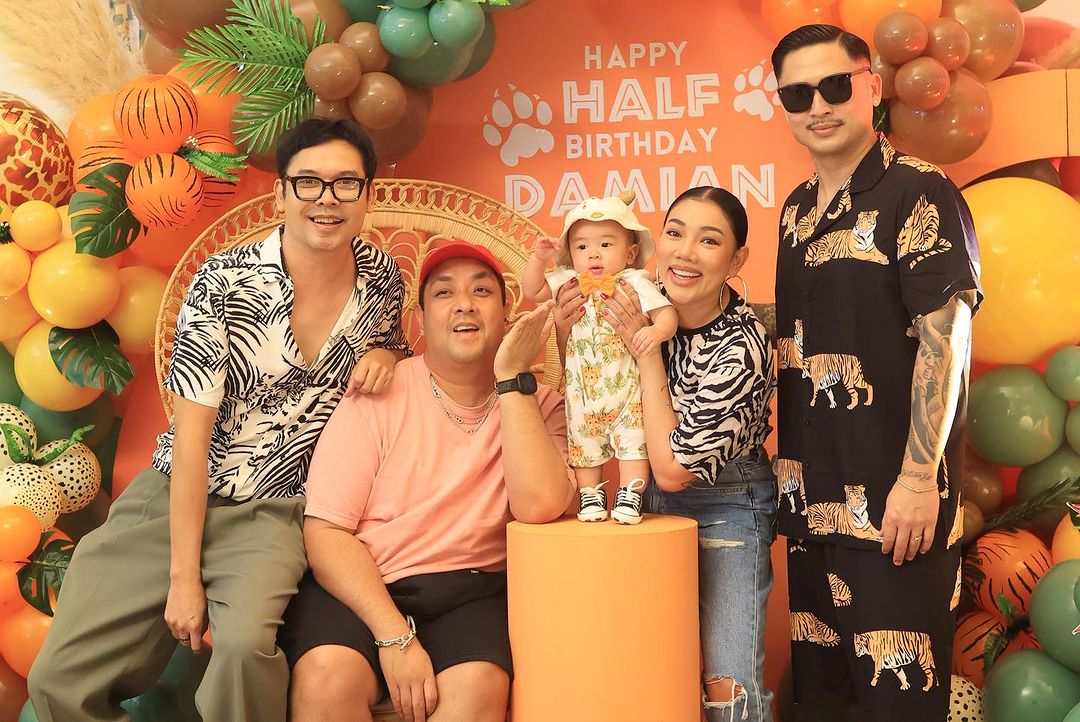 ดา - ธนิดา ธรรมวิมล