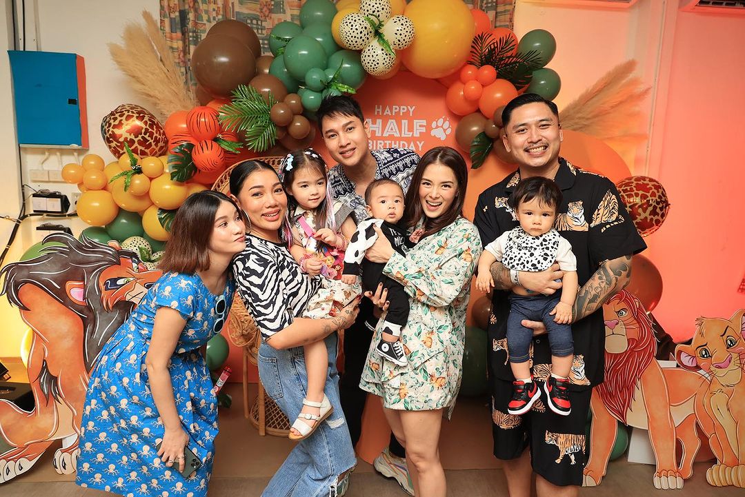 ดา - ธนิดา ธรรมวิมล