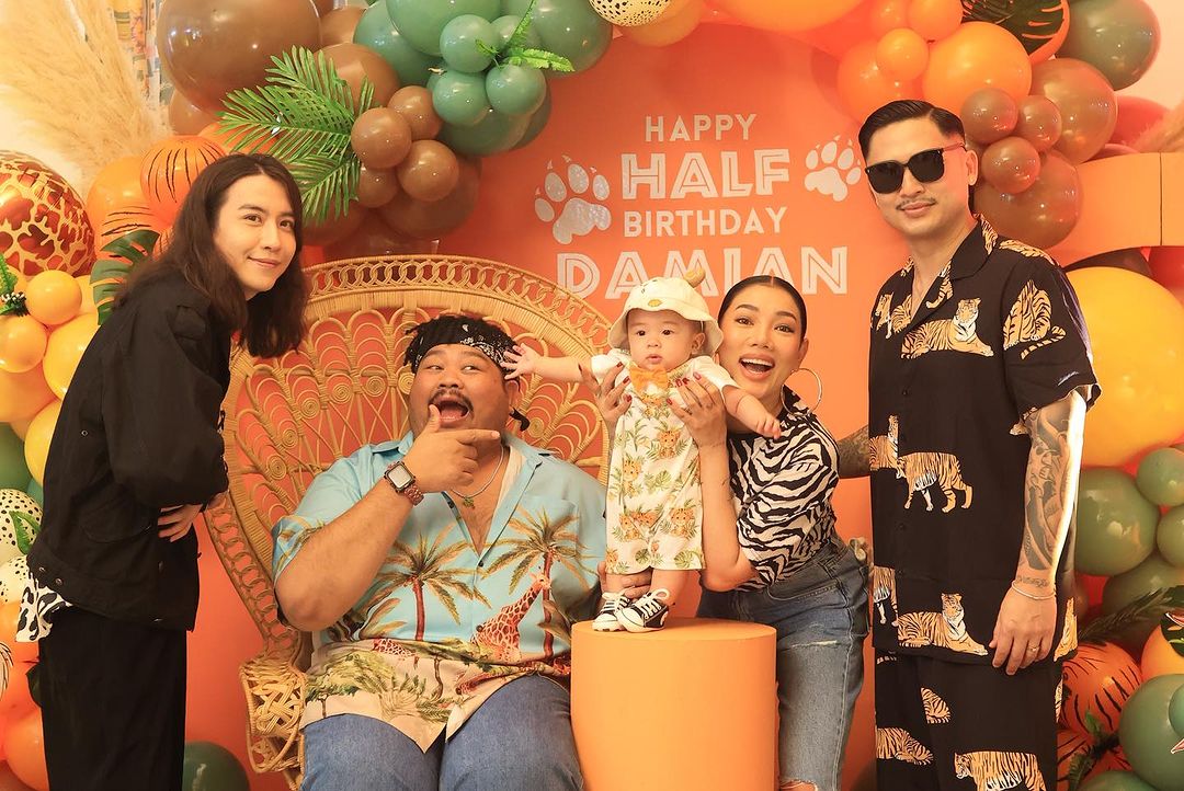 ดา - ธนิดา ธรรมวิมล