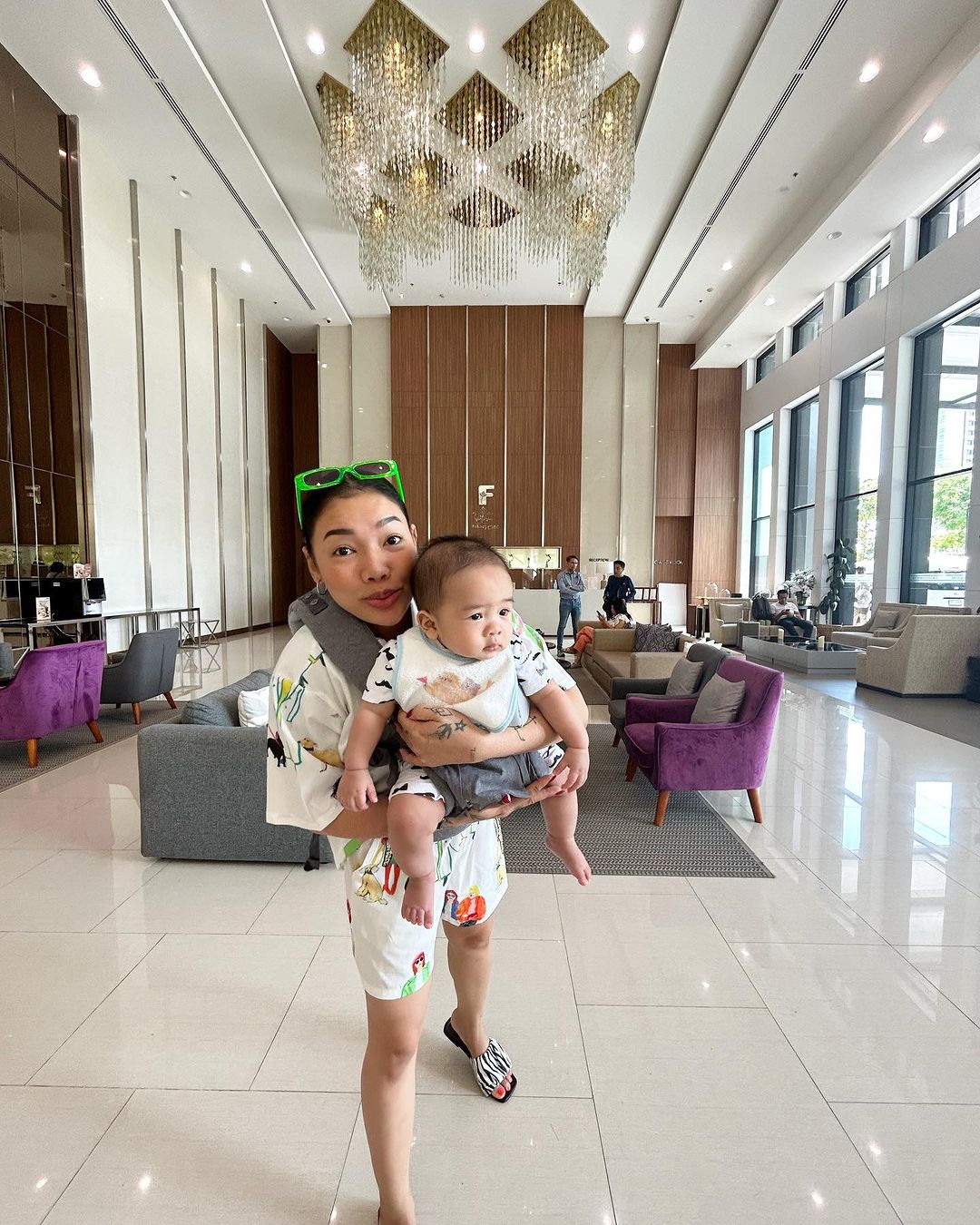 ดา - ธนิดา ธรรมวิมล