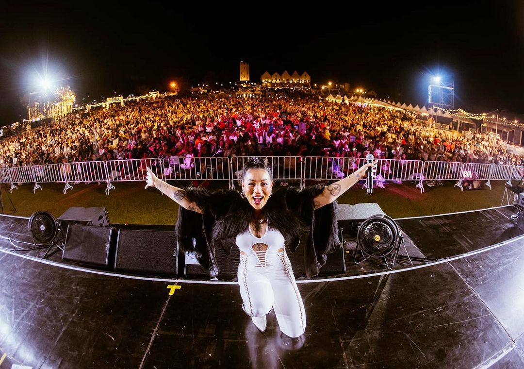 ดา - ธนิดา ธรรมวิมล
