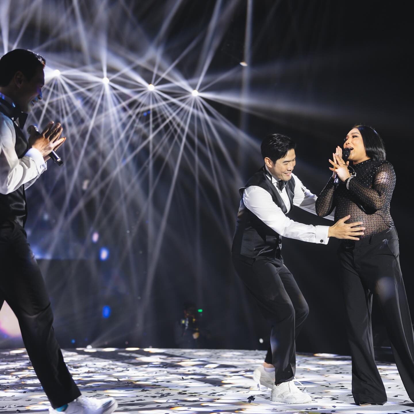 ดา - ธนิดา ธรรมวิมล