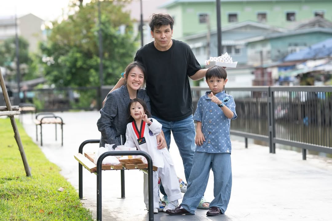 ดา - ธนิดา ธรรมวิมล