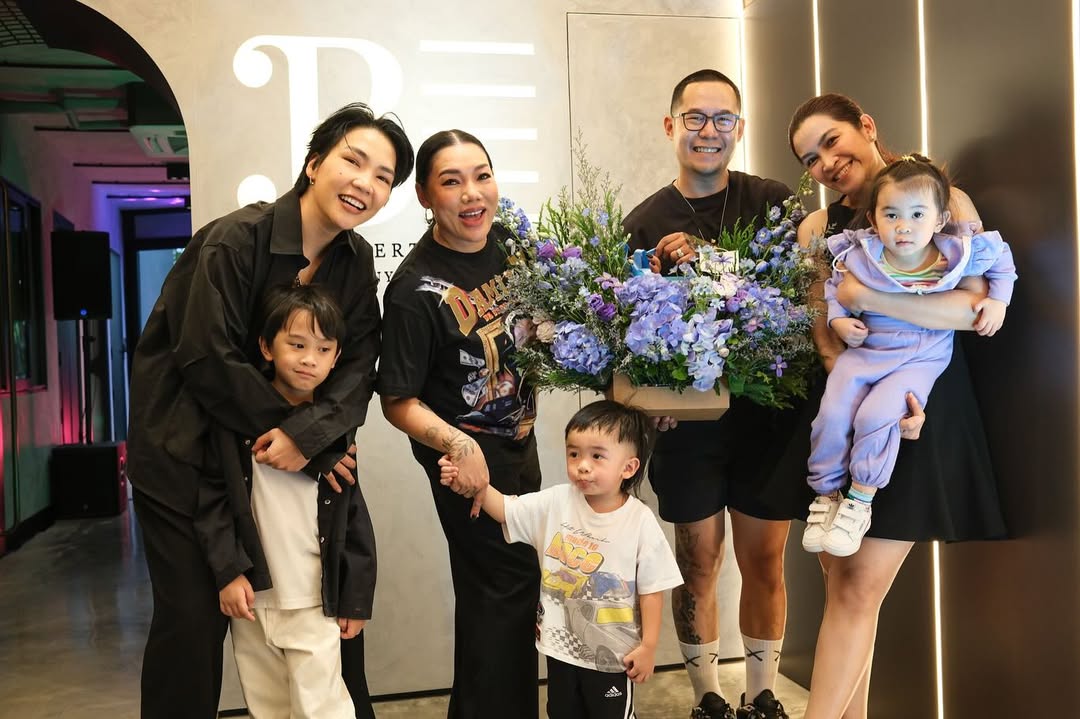ดา - ธนิดา ธรรมวิมล