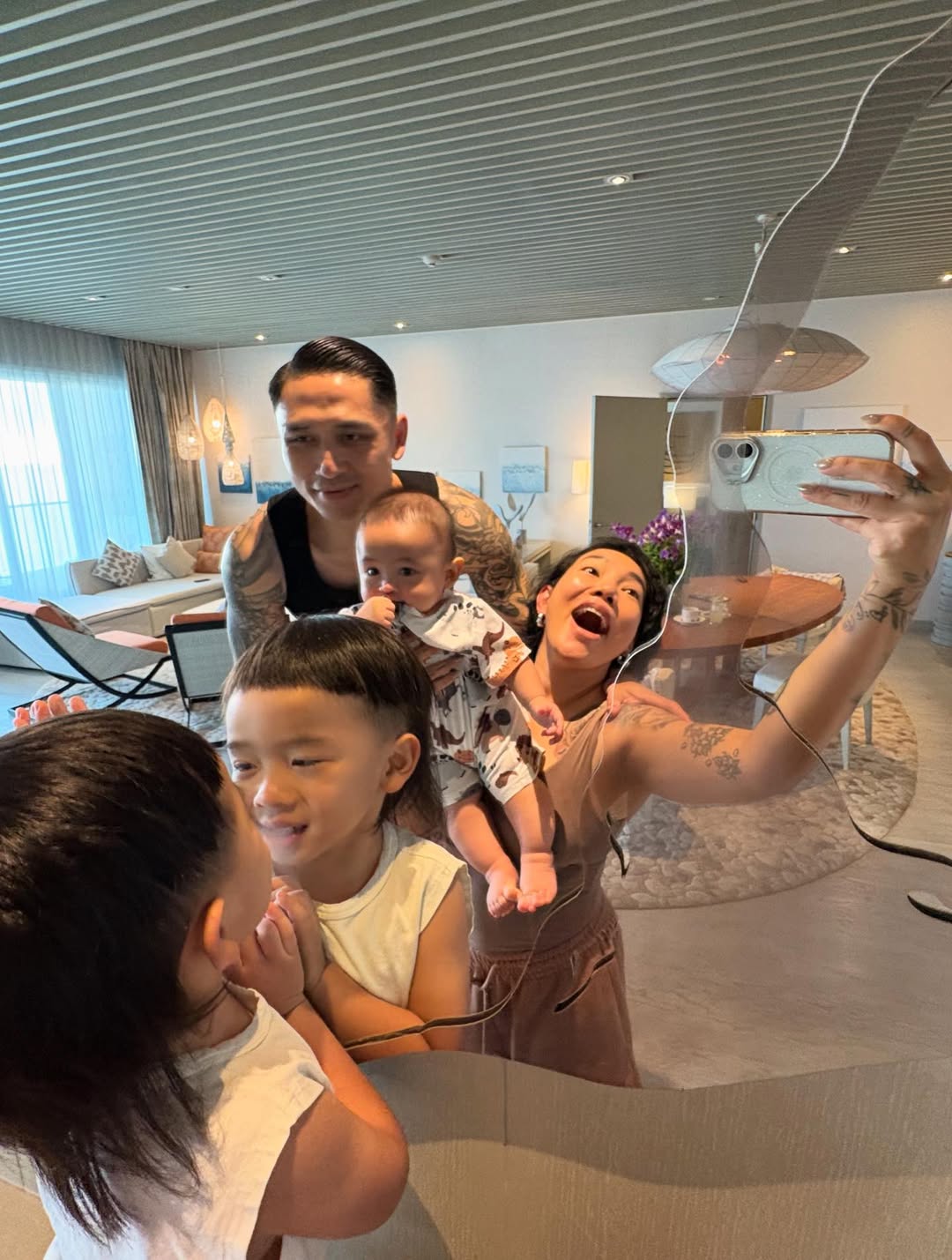 ดา - ธนิดา ธรรมวิมล