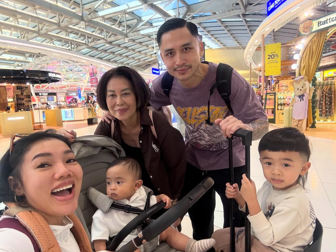 ดา - ธนิดา ธรรมวิมล