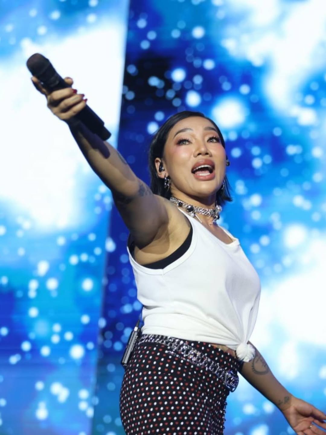 ดา - ธนิดา ธรรมวิมล