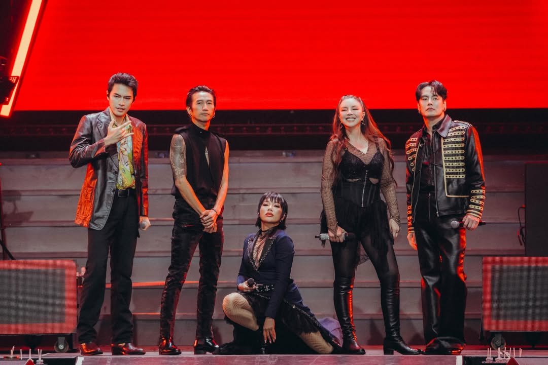 ดา - ธนิดา ธรรมวิมล