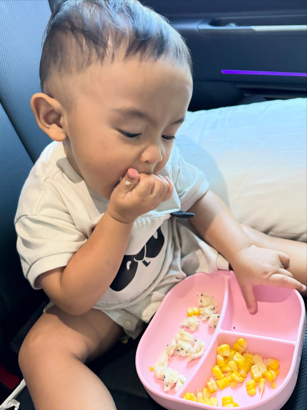 ดา - ธนิดา ธรรมวิมล