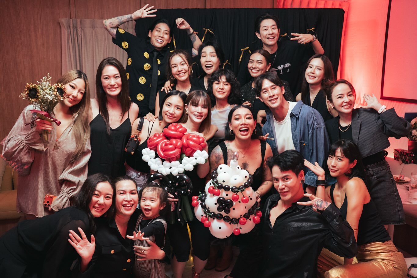 ดา - ธนิดา ธรรมวิมล