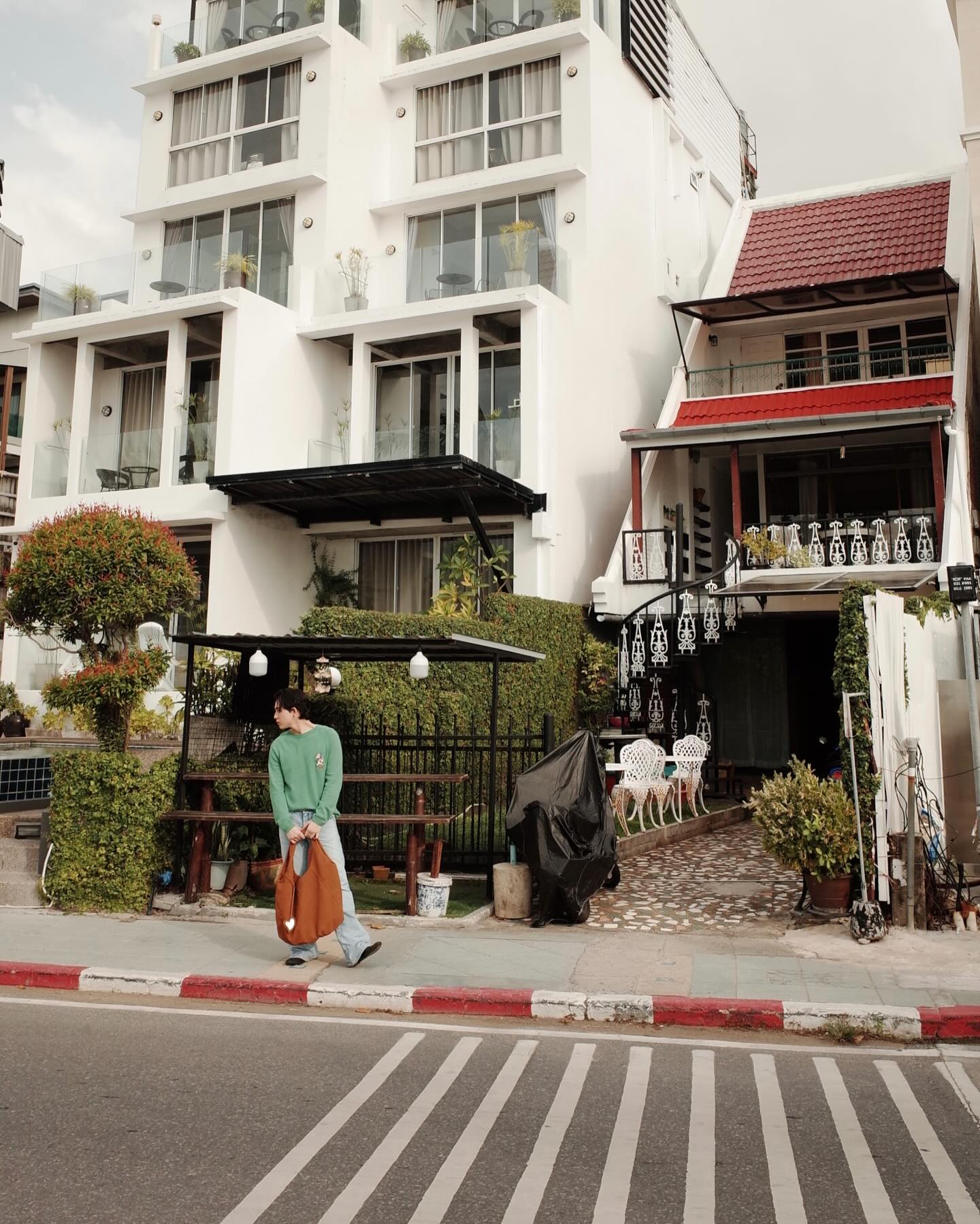 บาส - หัสณัฐ พินิวัตร์