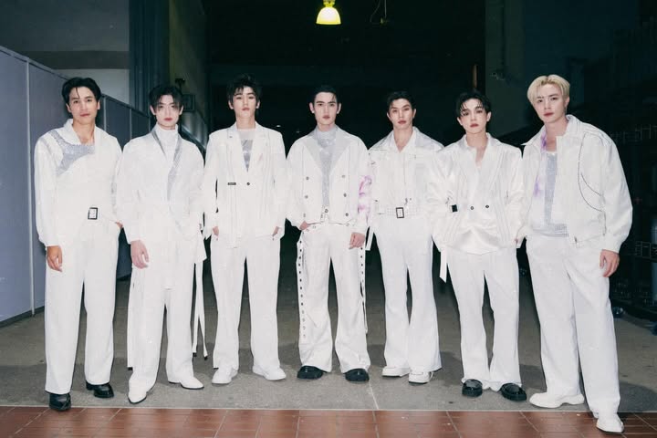 บาส - หัสณัฐ พินิวัตร์