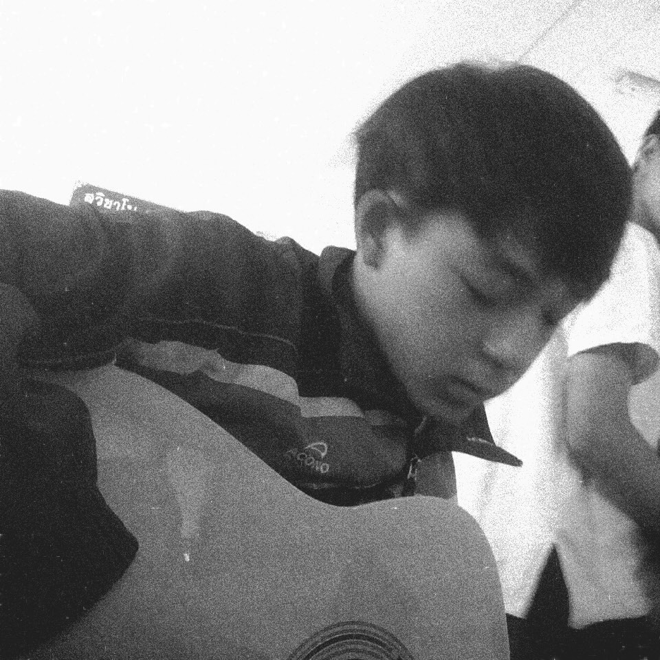 บาส - หัสณัฐ พินิวัตร์