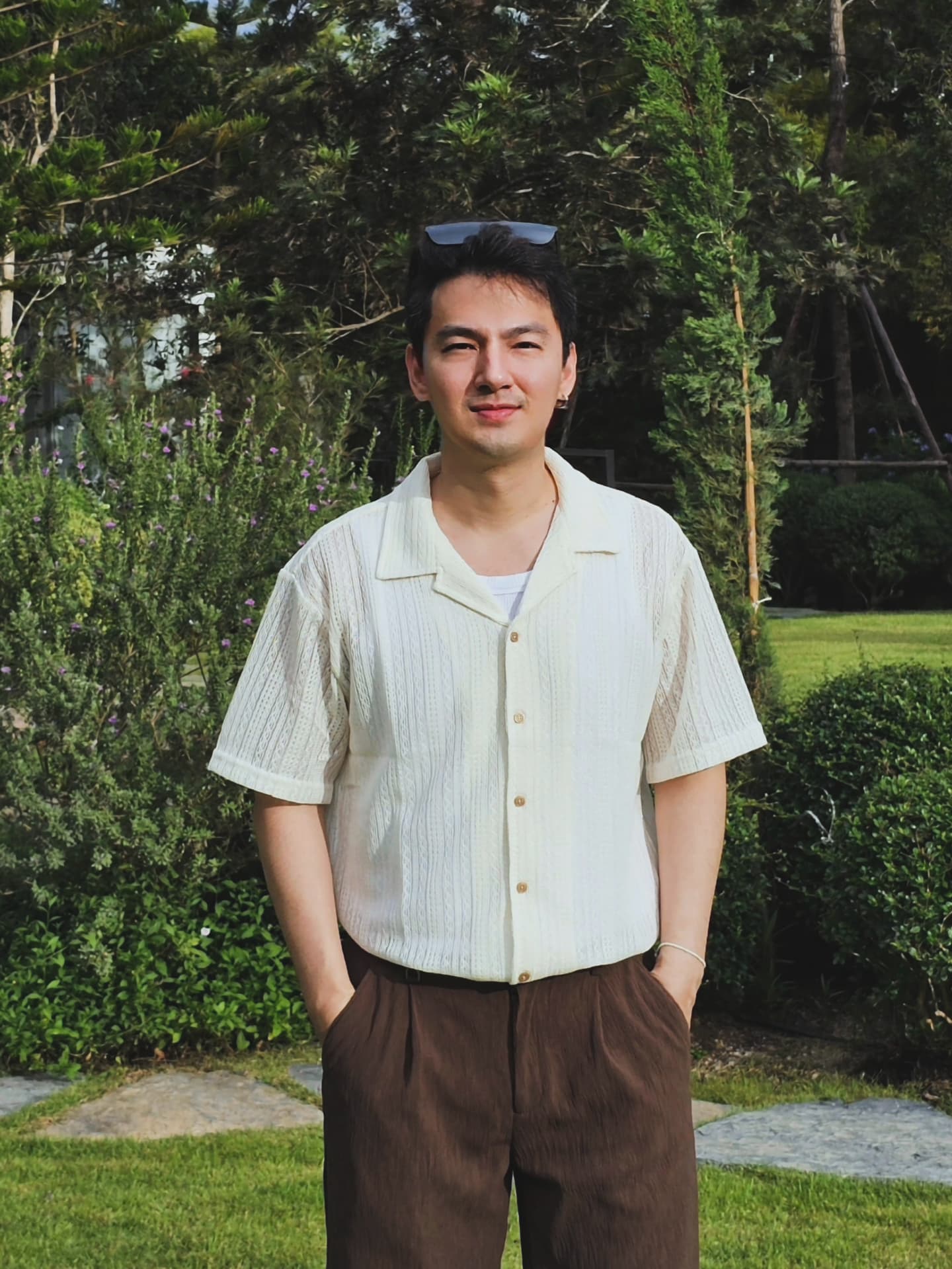 เจมส์ - ภูริพรรธน์ เวชวงศาเตชาวัชร์