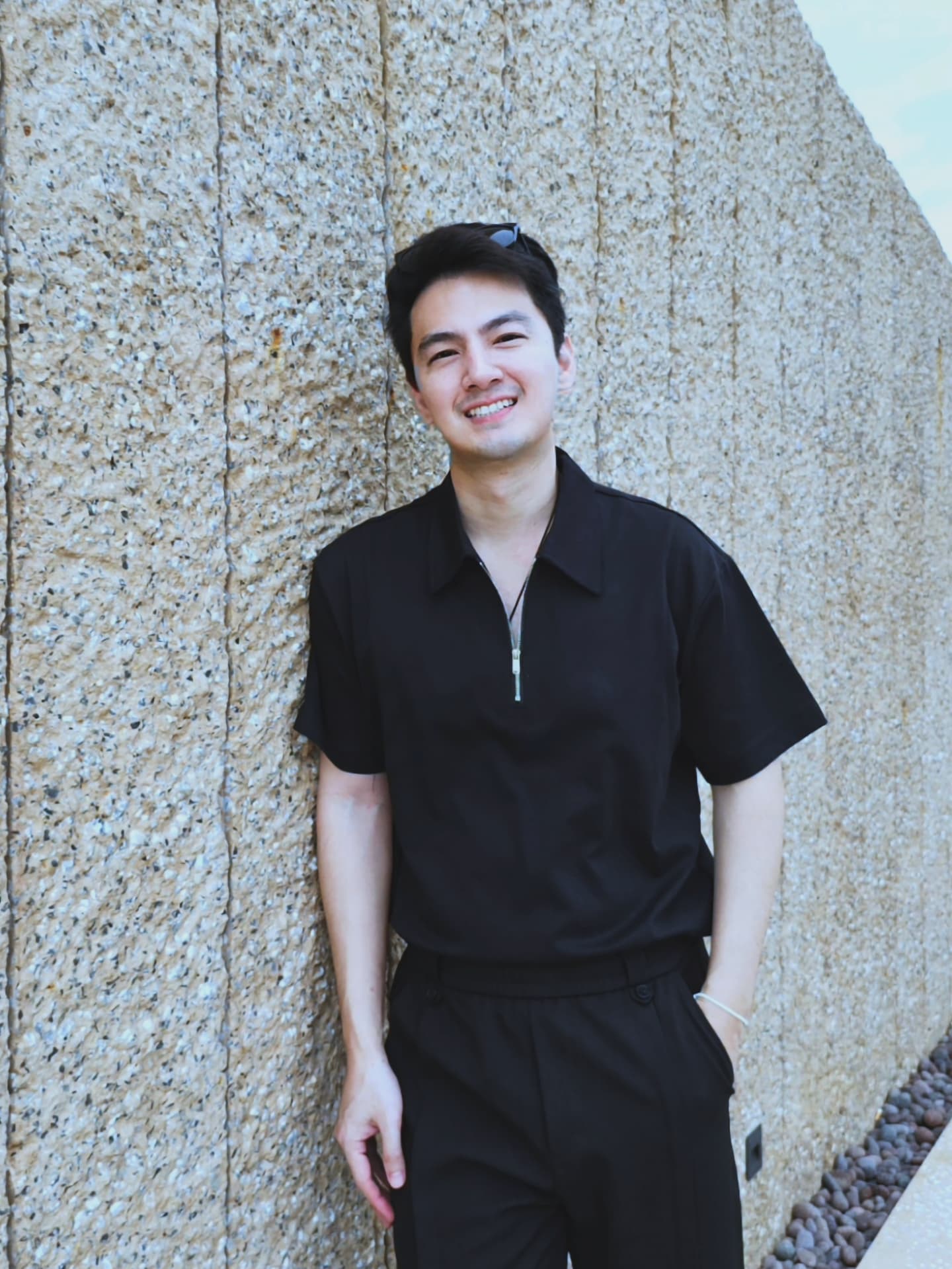เจมส์ - ภูริพรรธน์ เวชวงศาเตชาวัชร์