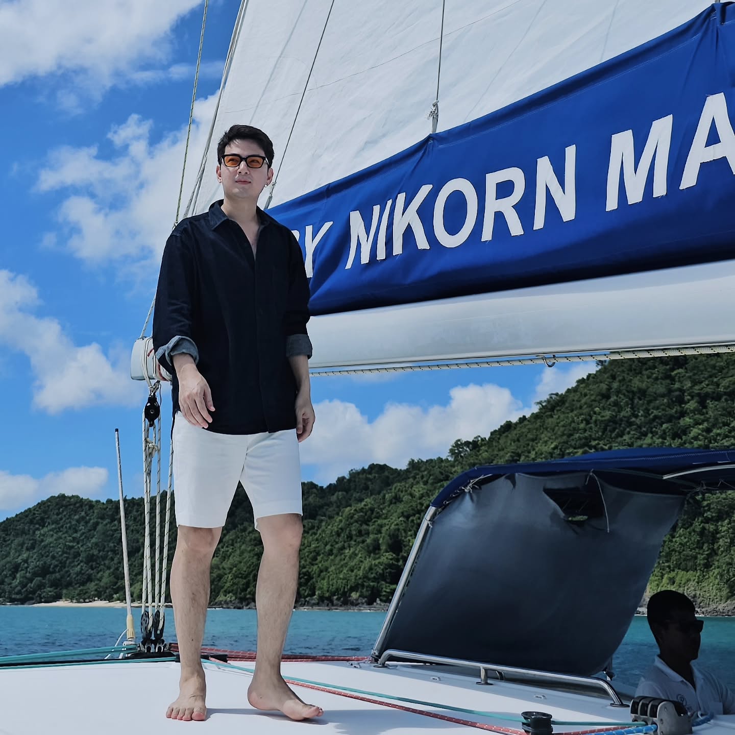 เจมส์ - ภูริพรรธน์ เวชวงศาเตชาวัชร์