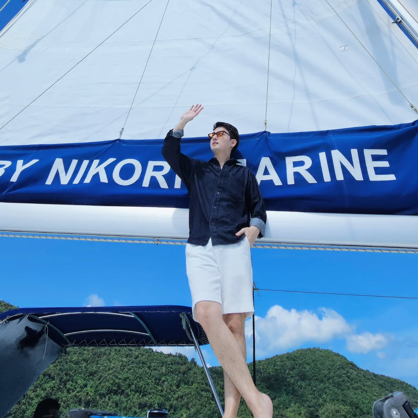 เจมส์ - ภูริพรรธน์ เวชวงศาเตชาวัชร์