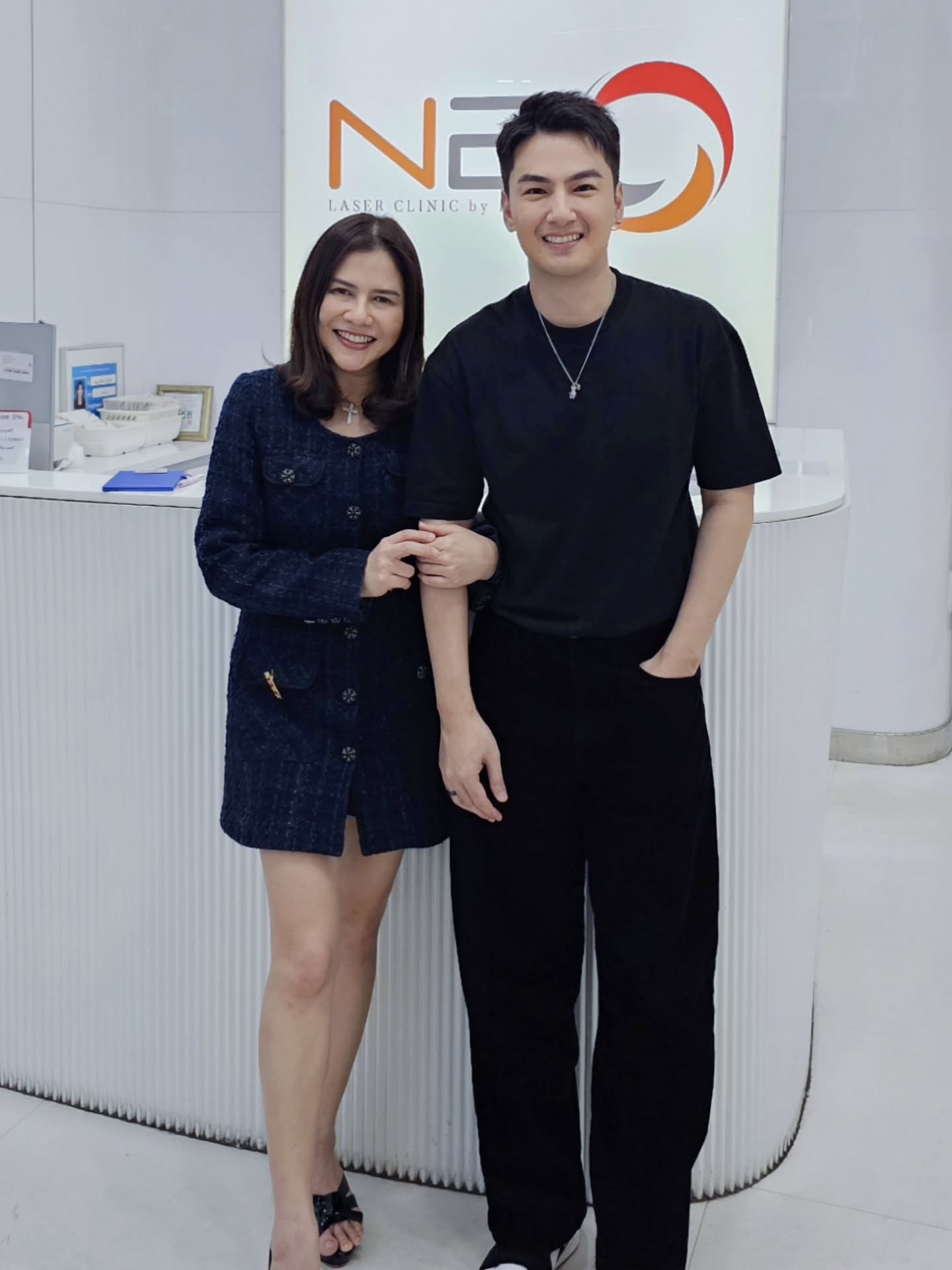 เจมส์ - ภูริพรรธน์ เวชวงศาเตชาวัชร์