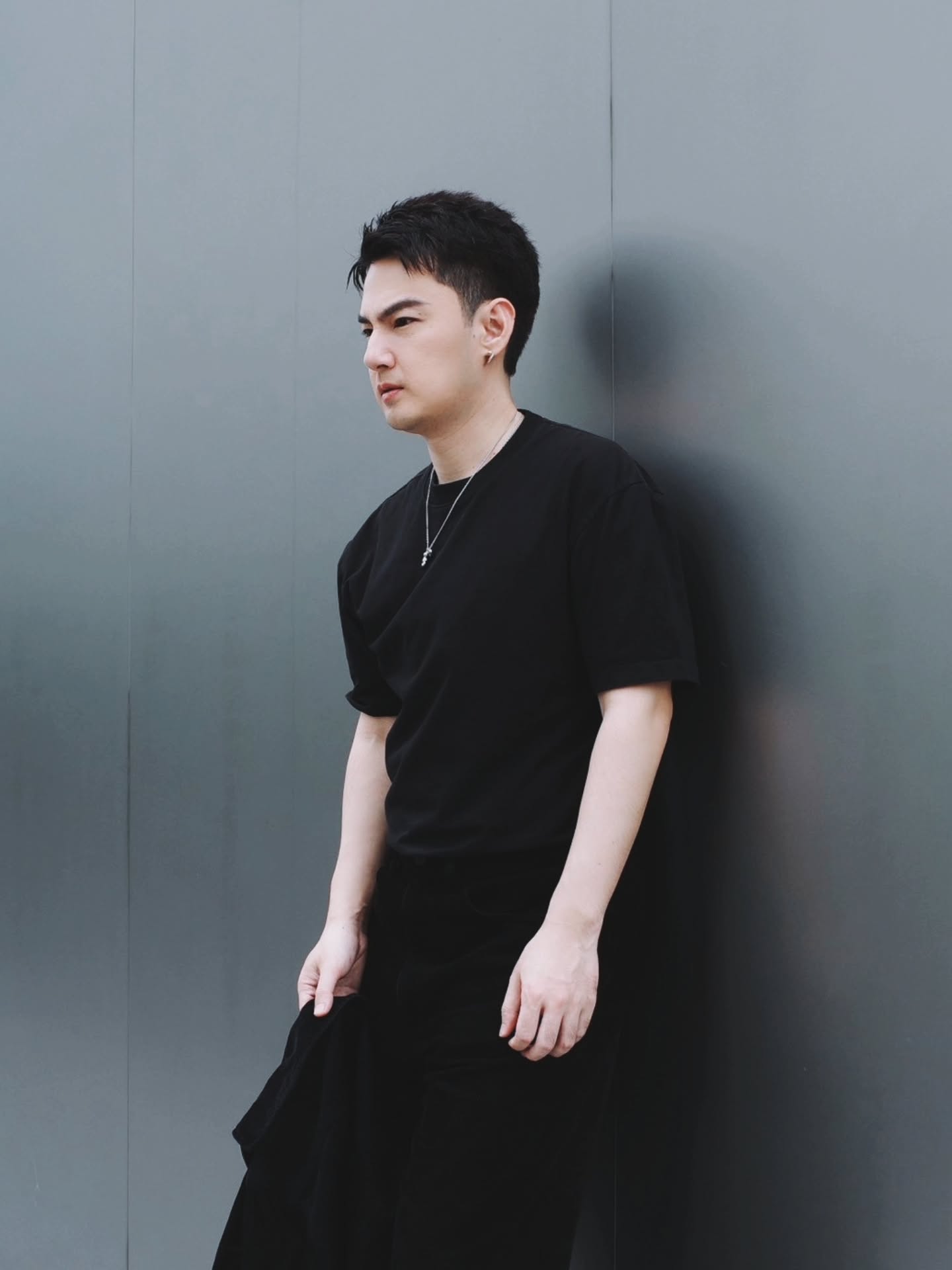 เจมส์ - ภูริพรรธน์ เวชวงศาเตชาวัชร์