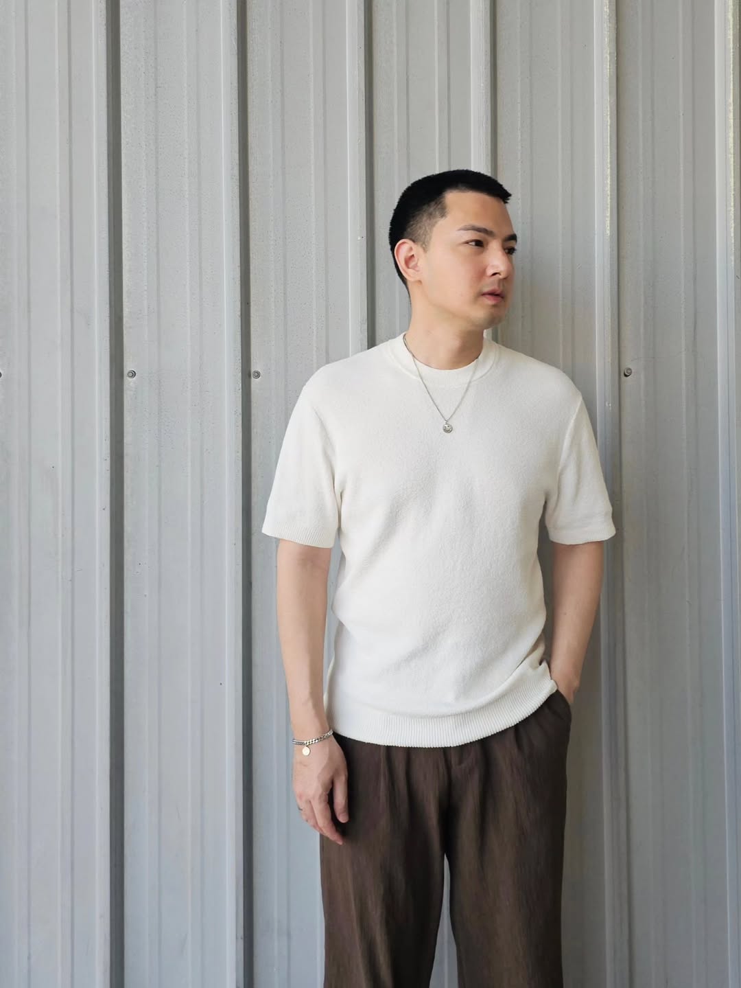 เจมส์ - ภูริพรรธน์ เวชวงศาเตชาวัชร์